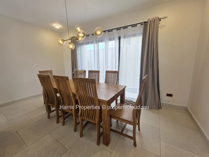 Luxurious Modern Individual Duplex for Rent in Pereybere – Elegant Design & Premium Comfort