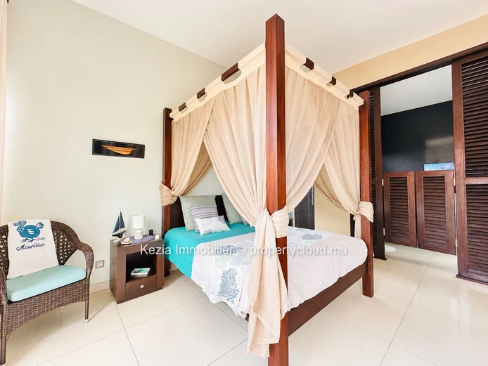 A Unique Villa With Exotic Accents