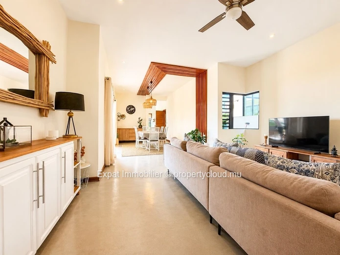 Stunning 4-Bedroom Villa with Pool for Rent at Jardin d'Anna – Flic-en-Flac