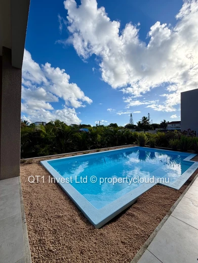 New Villa Close To The Sea In Secured Resdicences