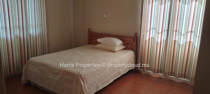 Beachfront house for sale in a secure residence in Calodyne