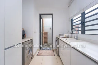 À Vendre • Villa D’Exception 4 Suites En Résidence Pds À Grand Baie