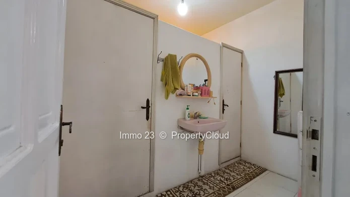 Apartment - 5 bedrooms - Rose Hill - Ref. AP78487VE