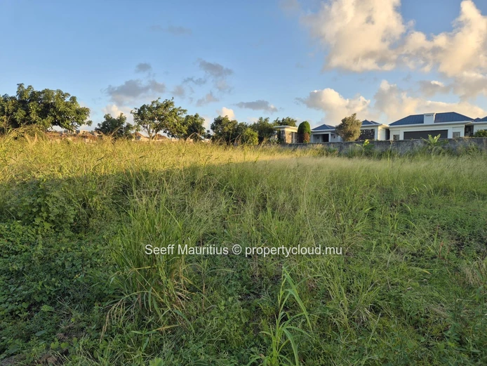 Residential land at Mont Piton 1