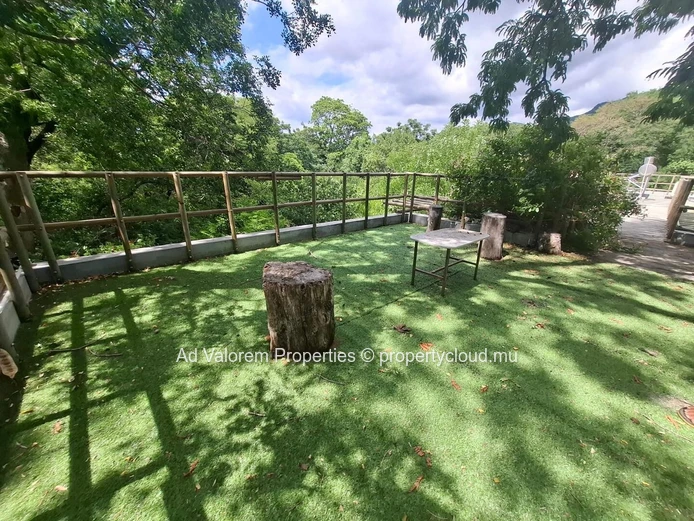 House for sale in Black River-A Haven of Peace.