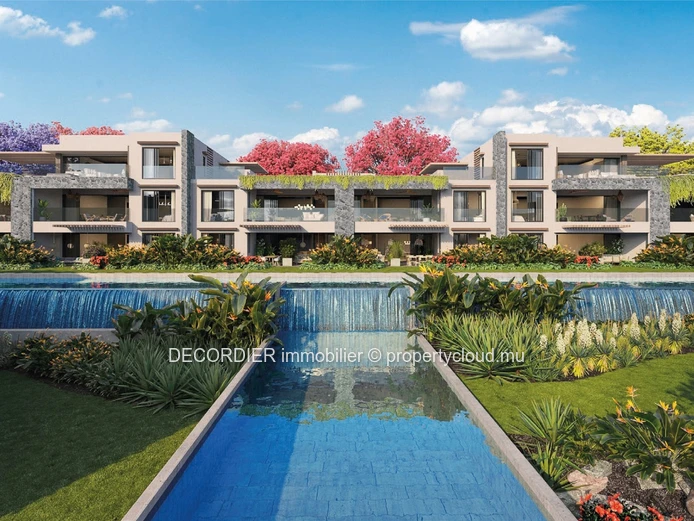 Vue mer, Penthouse de prestige, pieds dans l'eau, accessibles aux acheteurs étrangers.
