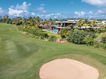 5 Bedroom Villa