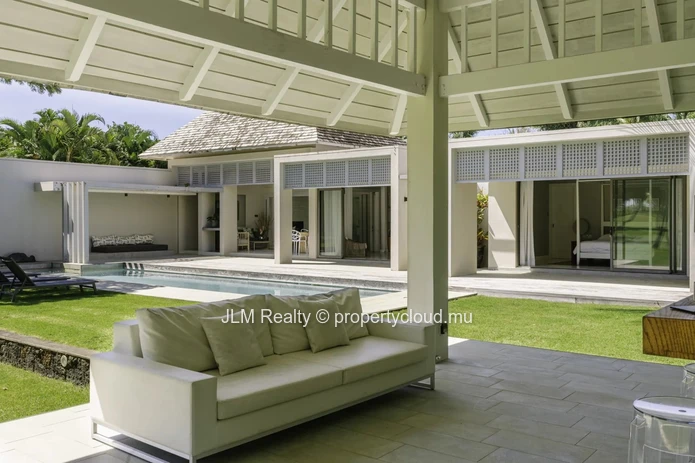 Prestigious 4-Bedroom Villa with Spacious Plot for Sale in an Exceptional Golf Estate in Mauritius