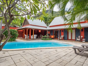 4 Bedroom Villa