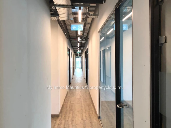 Bureau neuf à vendre – Vivea Business Park, Moka Smart City
