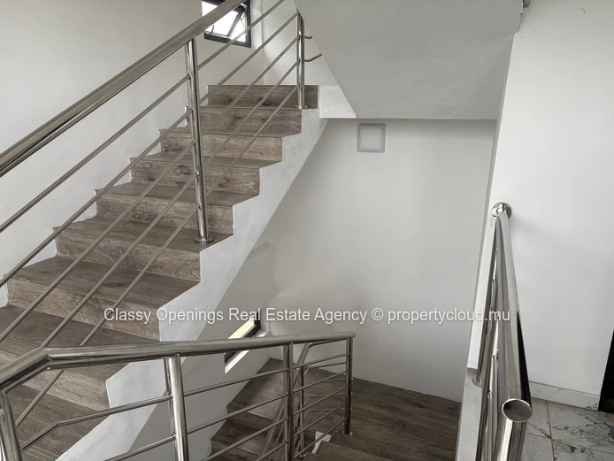 Marble-Floored 3-Bed Penthouse in Highlands, Vacoas
