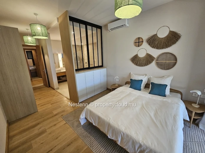 Luxury 4-bedroom en suite apartment with magnificent views of nature, the sea, and the islands of northern Mauritius