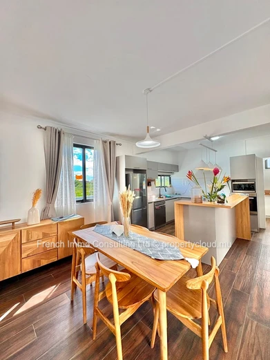 Très belle villa moderne a pereybere 