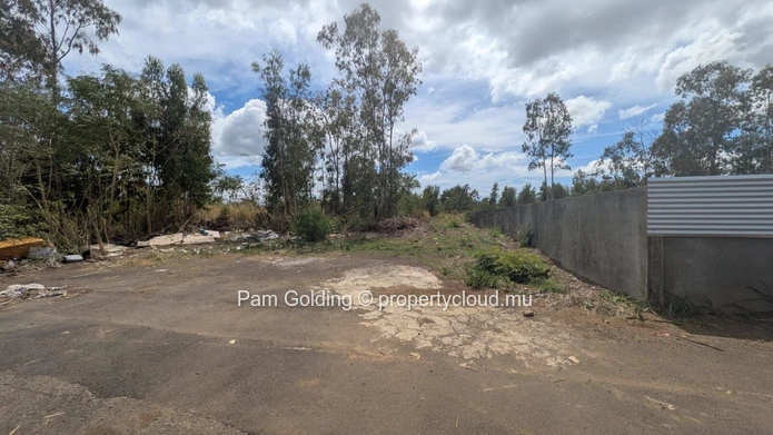 Balaclava – Terrain à vendre – Pam Golding Mauritius