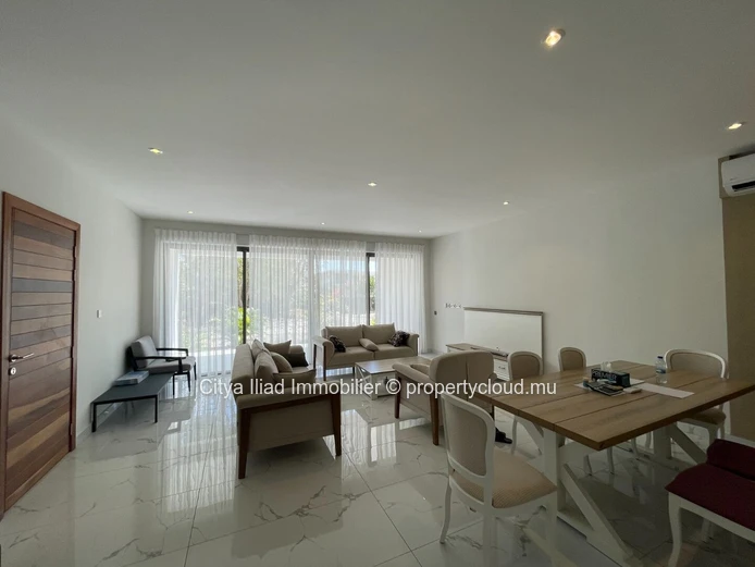 Appartement neuf de trois chambres en suite au coeur de Grand Baie