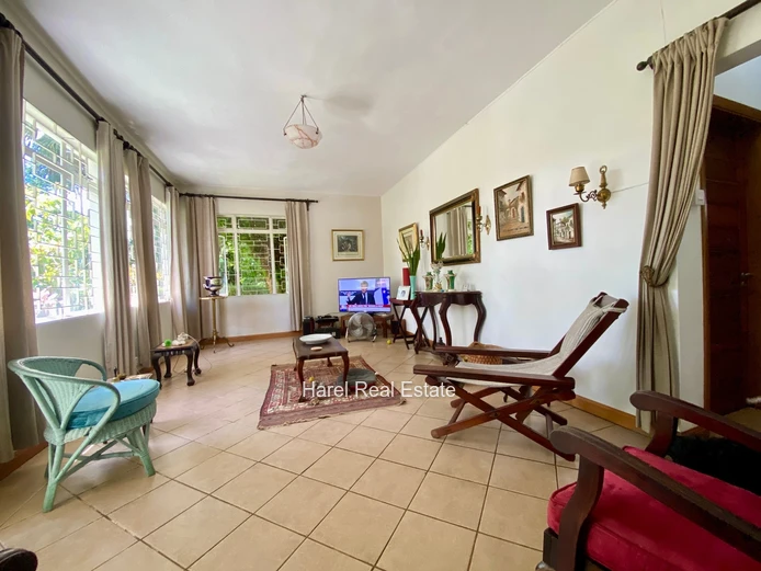 Charming Single Story House - Curepipe