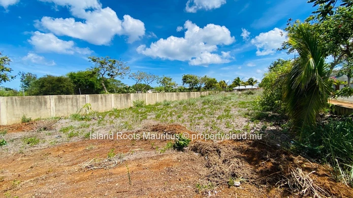 Discover this appealing plot of land located within a secure gated residence in Pointe aux Piments.