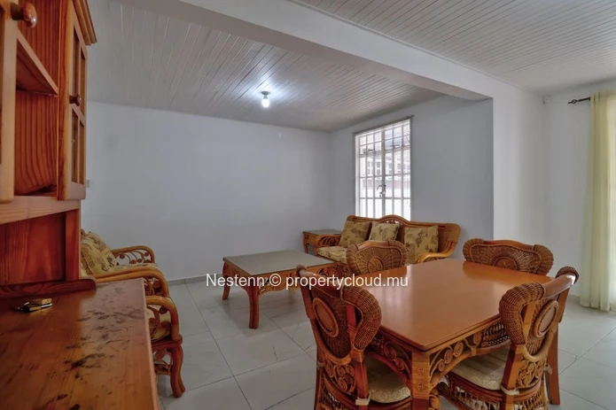 Charmante maison de 3 chambres avec vue sur la plage, sur la route côtière