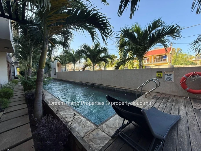 Bel Appartement meublé de 3 chambres avec jardin privatif, Flic en Flac – Ile Maurice