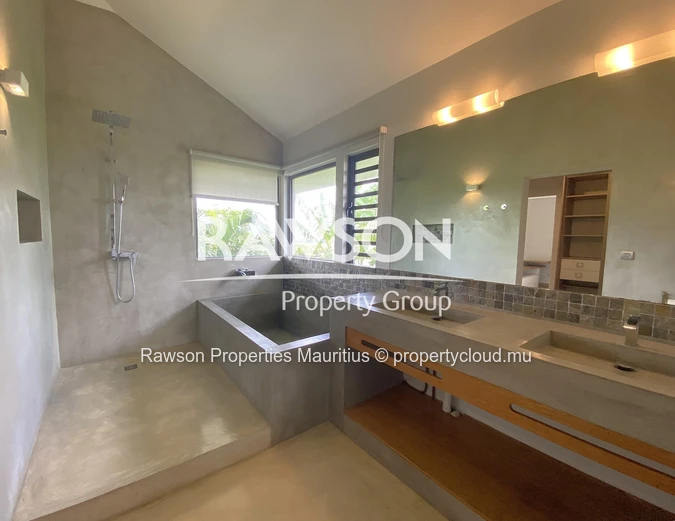 4 Bedroom Villa | Secure Residence | Mountain View | Piton