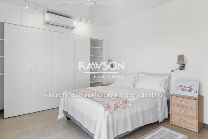 3 En-Suite Bedroom Penthouse | Sea View | Private Pool | Saint-Antoine