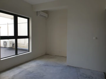4 Bedroom Apartment