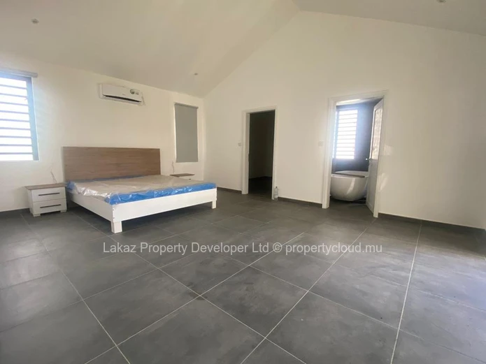 Beautiful villa for rent in Pointe aux Canonniers  (Sole Mandate)