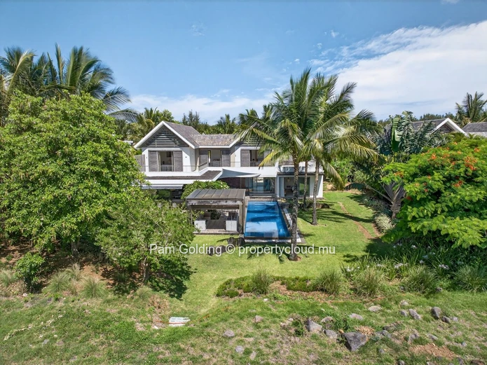Exceptional 5-Bedroom Villa with Golf View | Mont Choisy Le Parc, Grand Baie – Mauritius