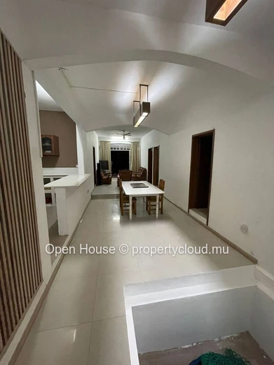 Mauritian Villa in Bain Boeuf, Pereybere - 290m², 8 Bedrooms.