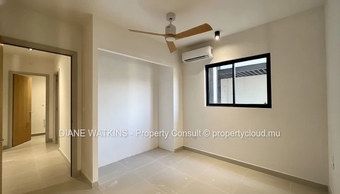 Superb 3-Bedroom Apartment with Mountain Views – West Coast (Flic en Flac)