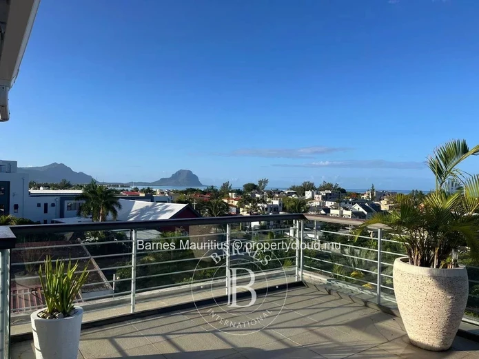 TAMARIN - Penthouse 3 bedrooms sea and le Morne views
