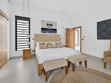 4 Bedroom Villa