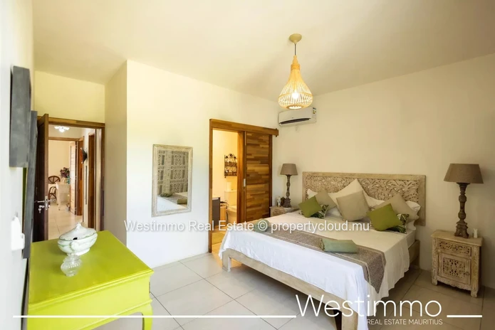 FLIC EN FLAC - New and modern 3 bedroom apartment for long term rental