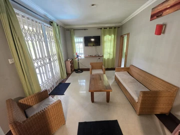 Appartement de 8 Chambres