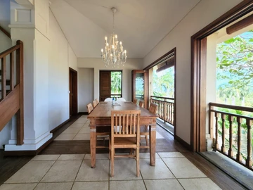 4 Bedroom Villa
