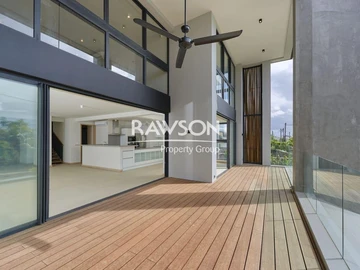 4 Bedroom Townhouse, Duplex