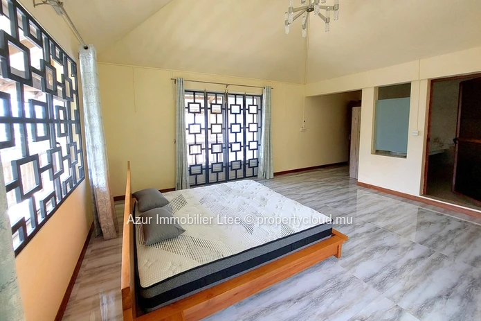 CANDOS: Maison luxueuse de 4 chambres