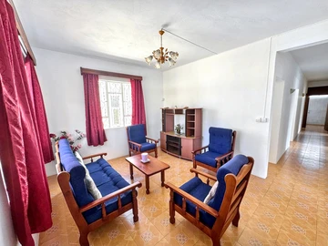 7 Bedroom House