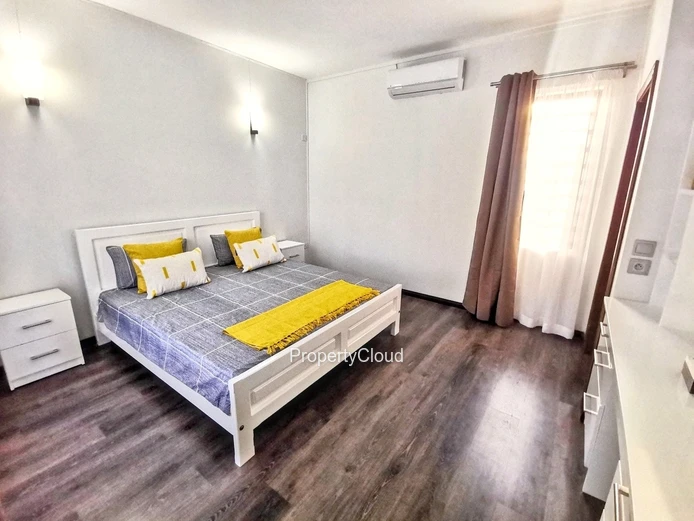 À Louer – Townhouse De 3 Chambres À Ébène