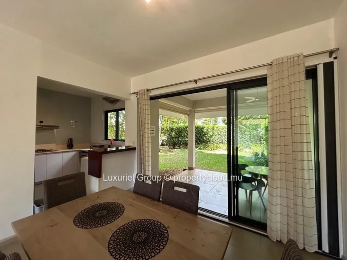 Villa Triplex à Louer à Azuri – Résidence Sécurisée avec Jardin Arboré