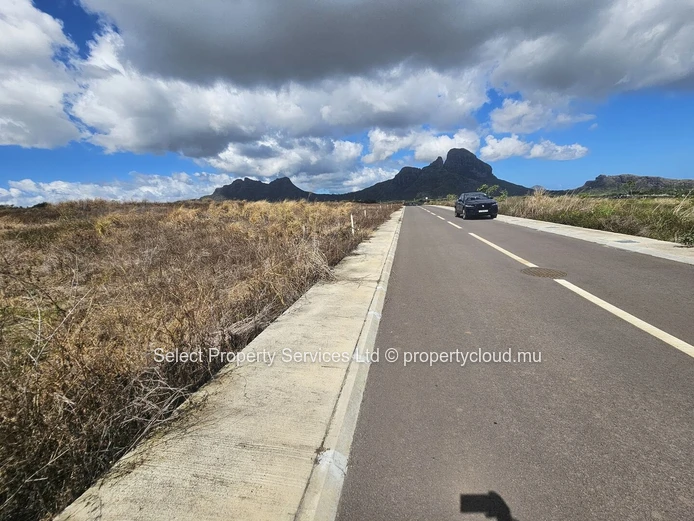 Terrain à vendre, Morcellement Pierrefonds, Palma, à Rs 4.4M