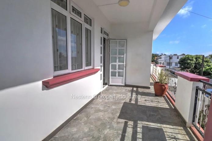 Appartement 2 chambres bien situé à Grand Bay