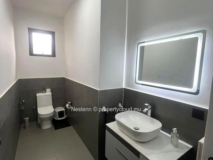 Appartement confortable de 3 chambres avec jacuzzi, piscine et garage – Flic en Flac