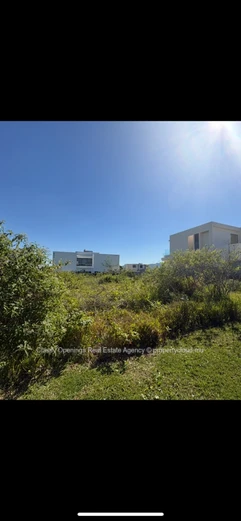492m² Corner Residential Plot in Highlands — Near Schools & Shops