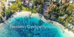 Spacious 6-bedroom house with private pool and underground garage