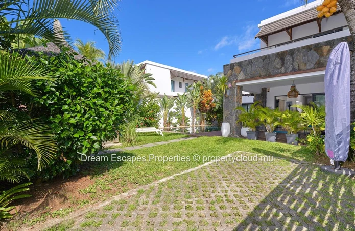 Exceptional Villa in Mont Choisy Smart City - Luxury, Serenity, and Comfort