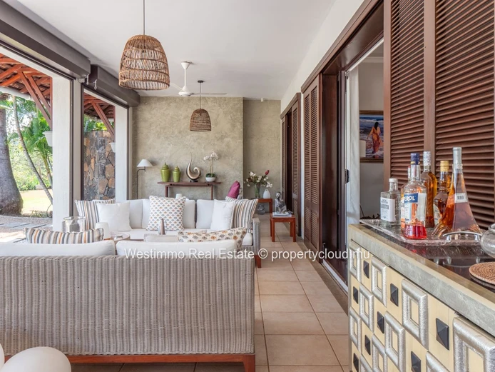 Villa de prestige 5 chambres sur un domaine golfique à Tamarin