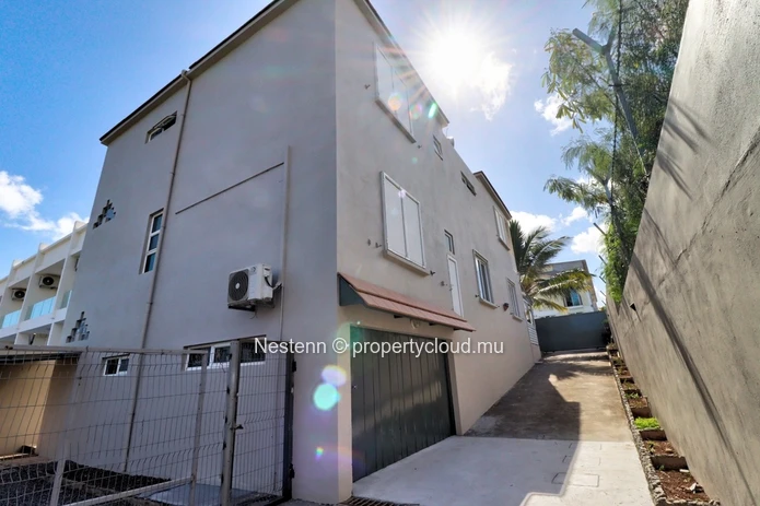 Renovated villa of 3 bedrooms close to the beach