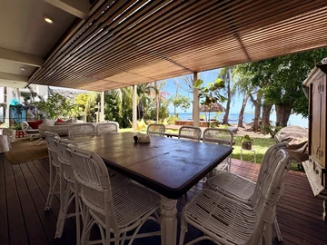 6 Bedroom Villa