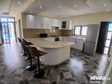4 Bedroom Villa